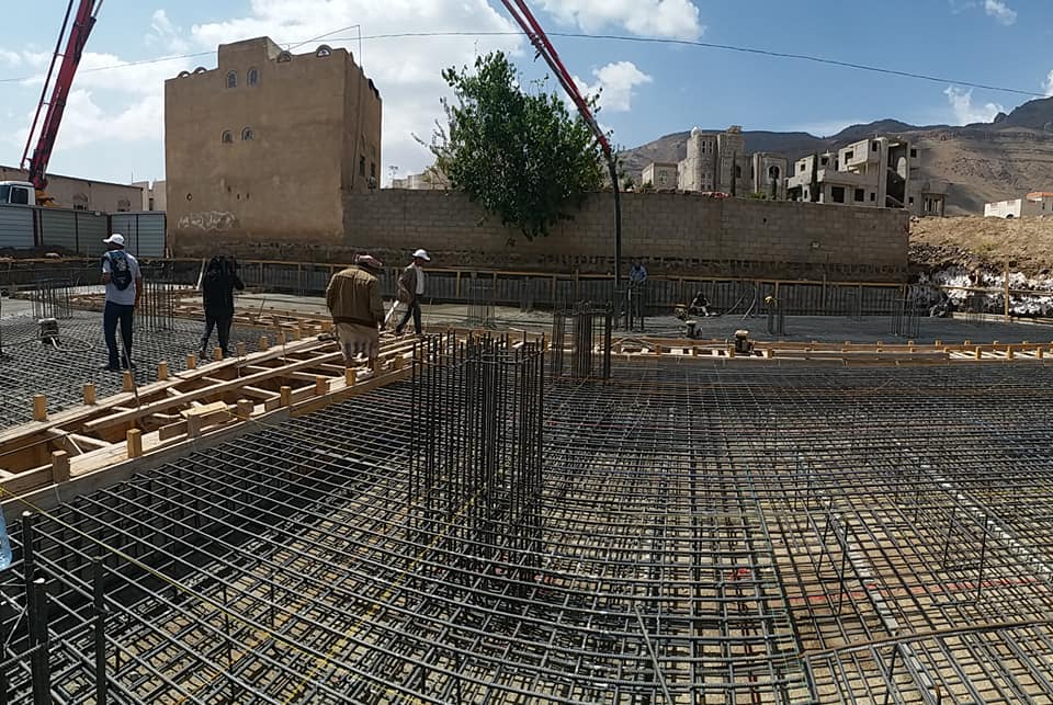 أعمال صبيات القواعد للمرحلة الأولى في مشروع مجمع البستان السكني